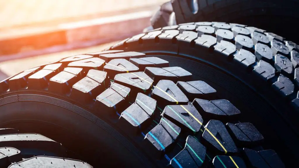 305 55 R20 Vs 35 12 5 R20 Tire Comparison Vehicle Trooper